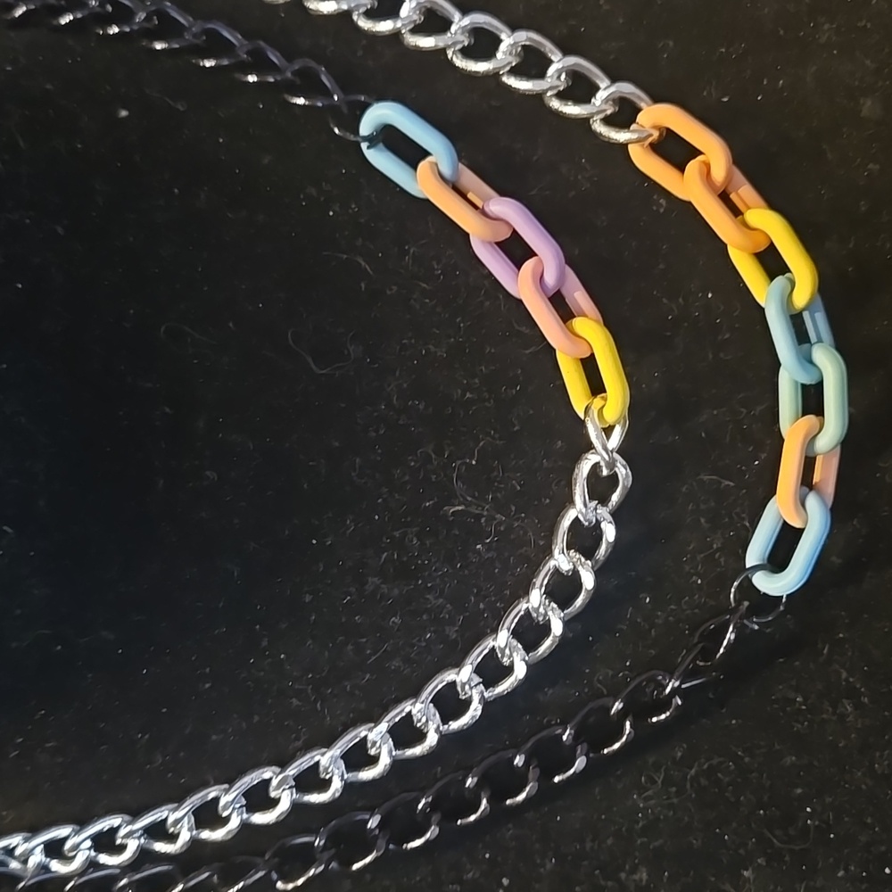 Multicolor Chain Necklace - Picture 3 of 10